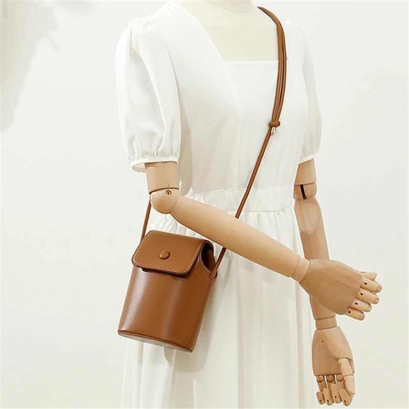 

Women's Textured Shoulder Bag Vintage Fashion Bucket Bag Mobile Bag Casual High-end Superior Quality Messenger Bag For Ladies