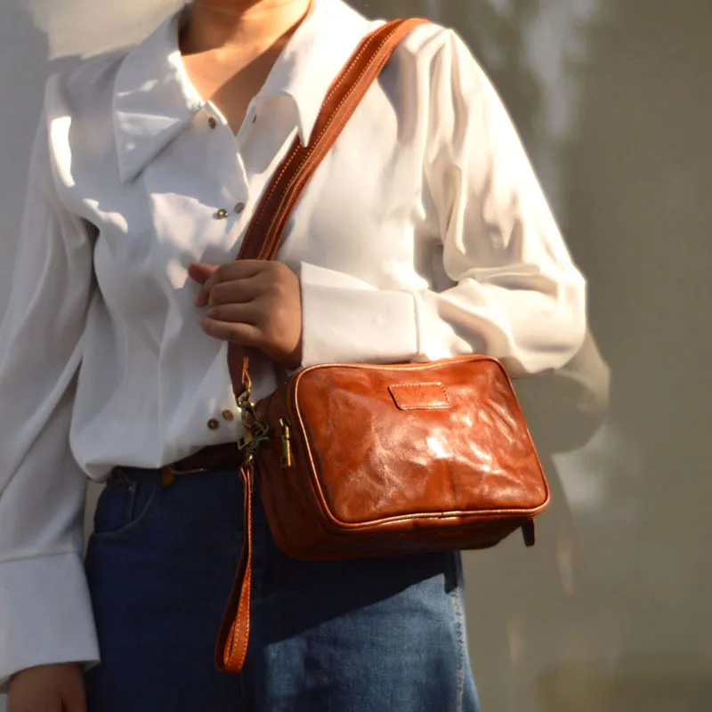 AETOO Новая кожаная сумка через плечо Простой повседневный клатч Ретро Нейтральный