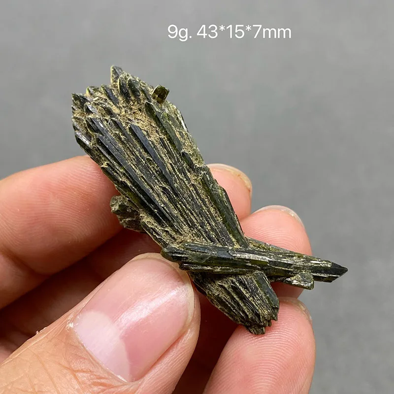 100% натуральные бразильские перья Зеленые искусственные кристаллы образец