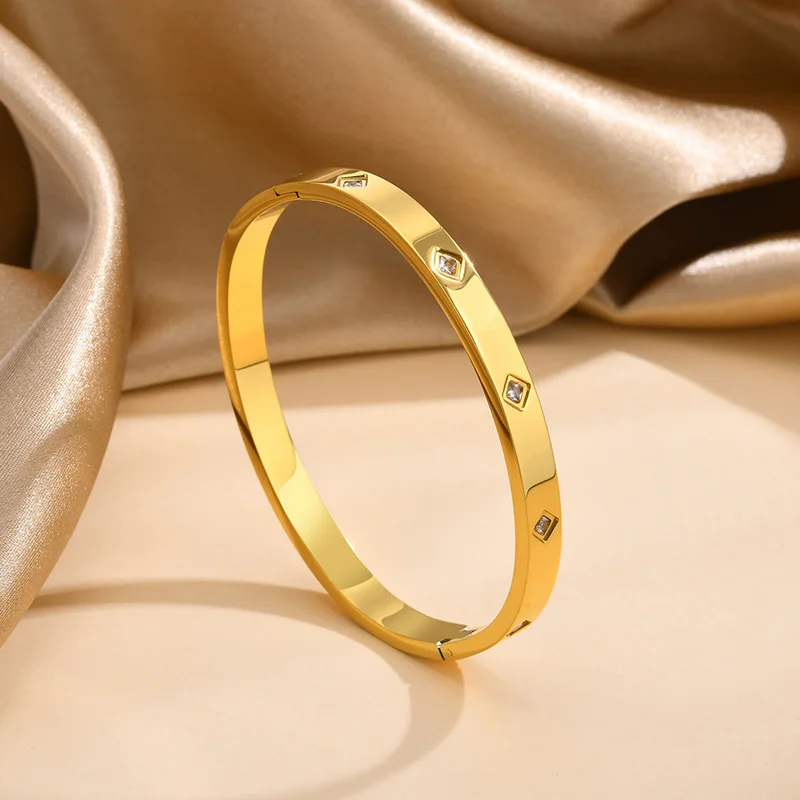 Позолоченные антикоррозийные браслеты из нержавеющей стали с ослепительным