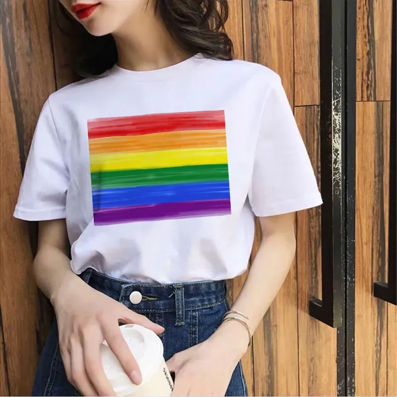 Женская футболка с принтом свободная коротким рукавом и круглым вырезом в стиле