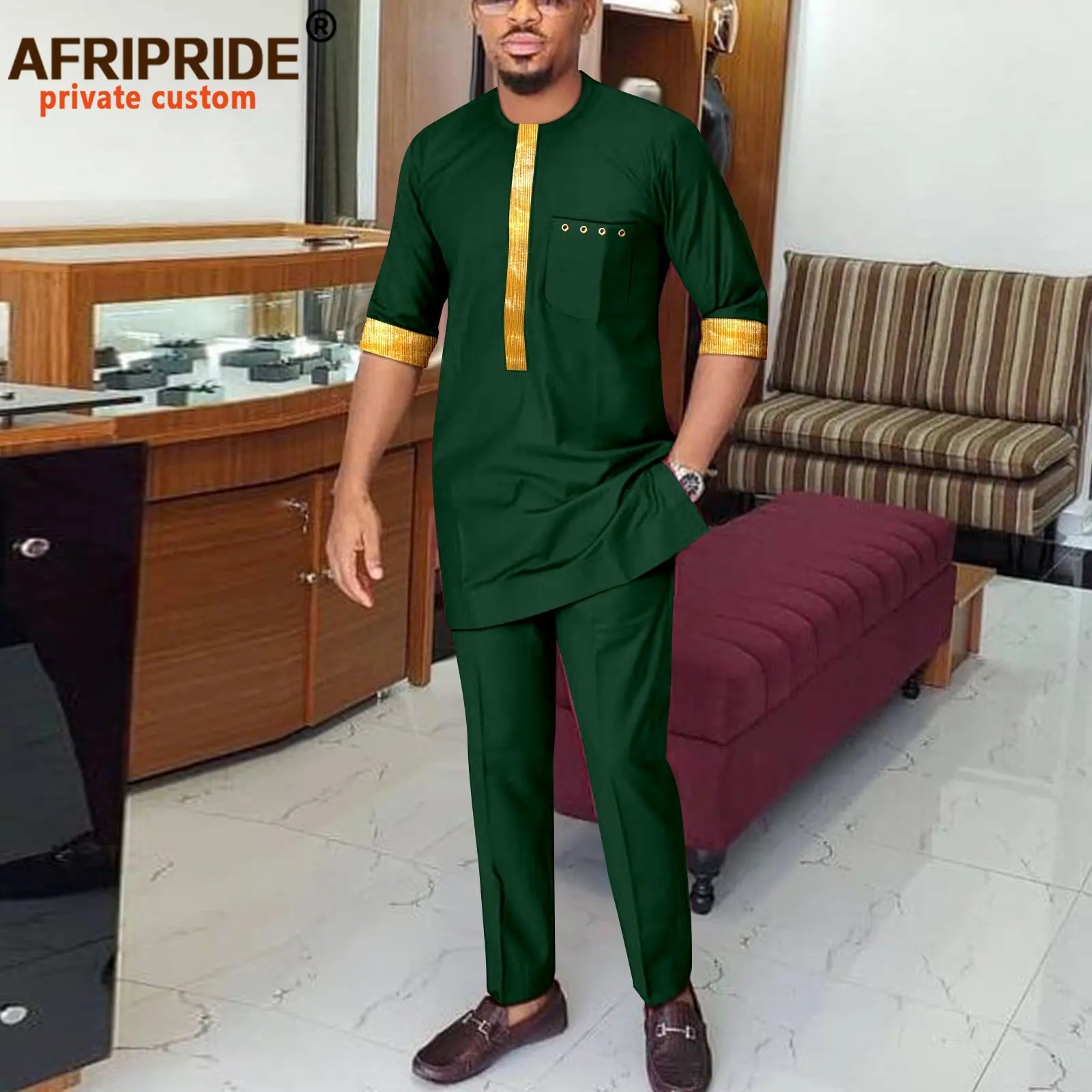 African Suits for Men Tracksuit Short Sleeve Embroidery Shirts and Pants Set Plus Size Casual Outfits Ankara Attire A2316031