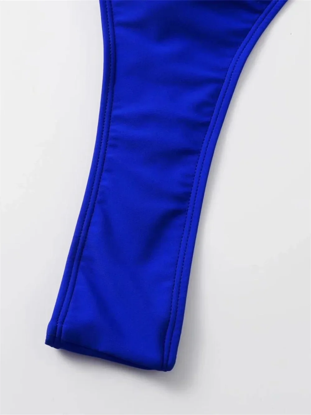 Бикини с открытой спиной и высокими штанинами монокини микро купальник женский