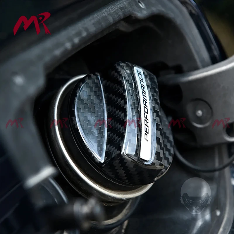 Фото Для BMW G02 G06 G07 G42 G14 G15 G16 F82 F20 F21 F83 M2 M3 M4 M5 M8 F95 F96 E90 E92: накладка на крышку топливного бака из сухого карбона №2