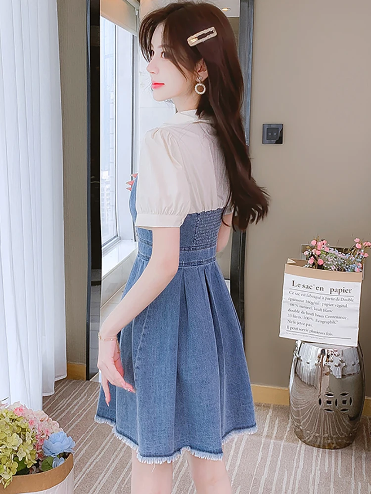 Летнее синее джинсовое лоскутное белое платье миди с воротником-поло женское