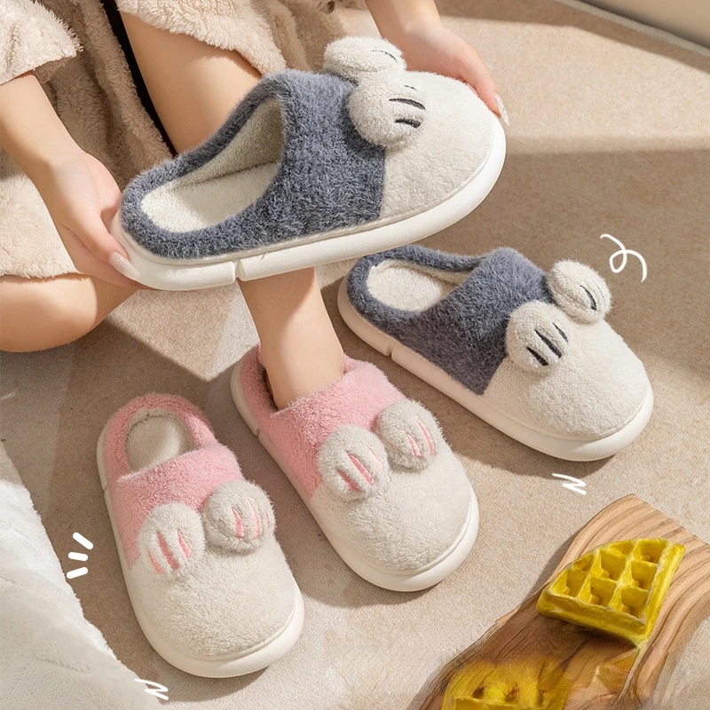 Женские тапочки с кошачьими лапами