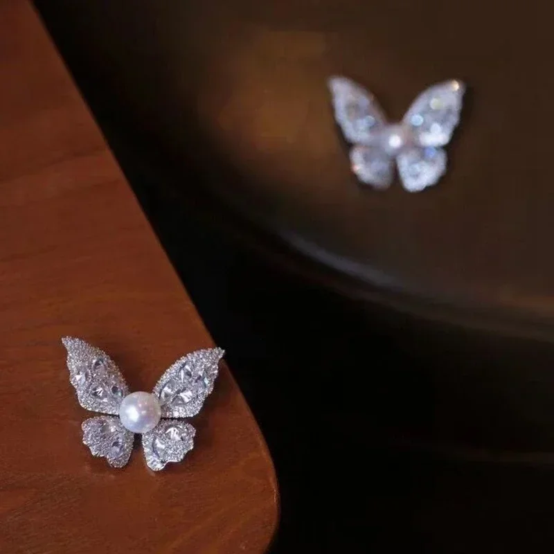 Брошь в виде бабочки из блестящего бриллианта с цирконием 100% натуральная