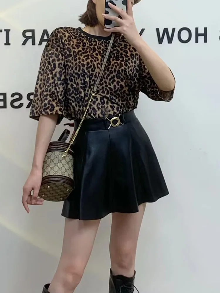 

Women 2023 New Chic Fashion artificial leather Mini Skirts Vintage High Waist side Zipper Female Skorts Mujer