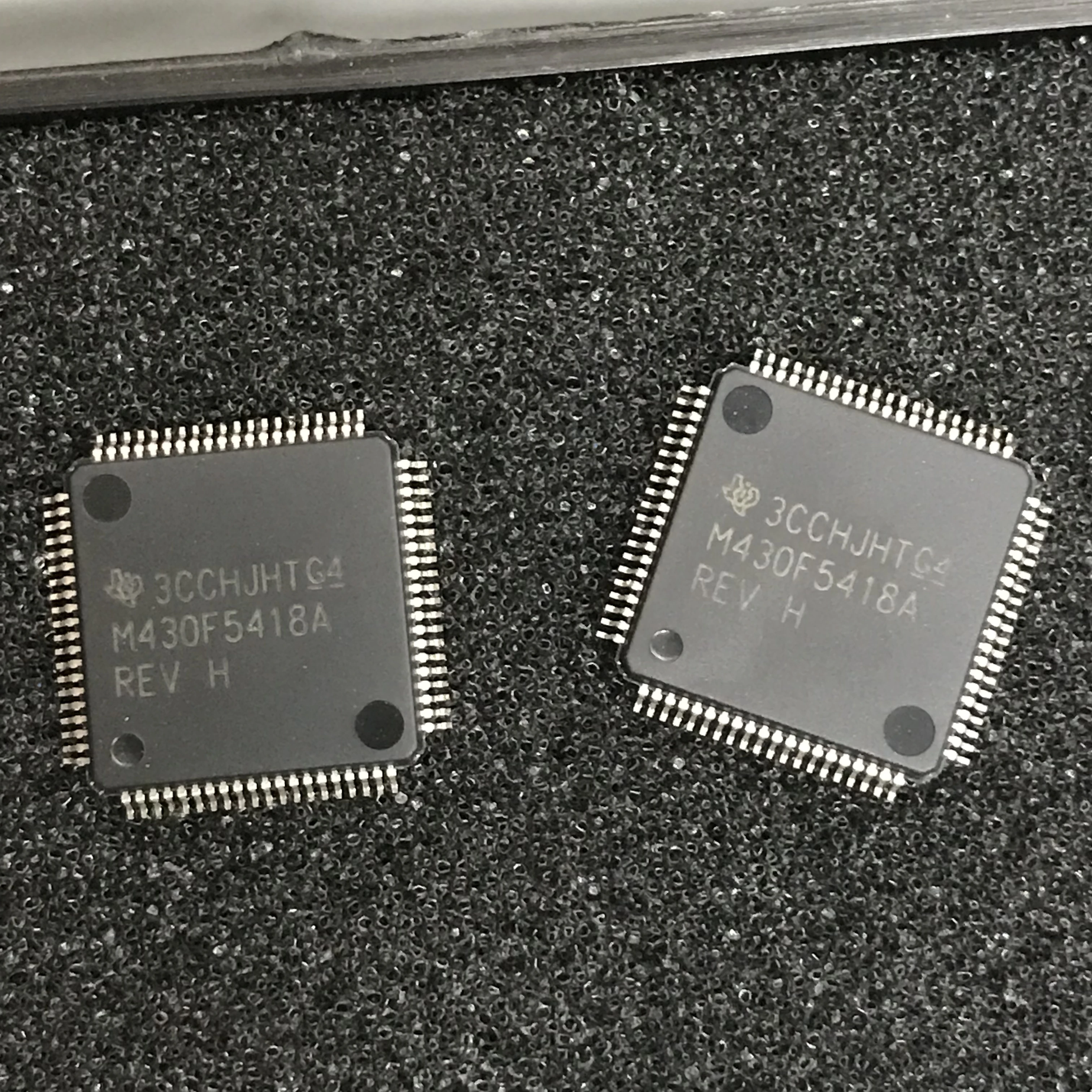 M430F5418A MSP430F5418AIPNR новая Оригинальная фотография