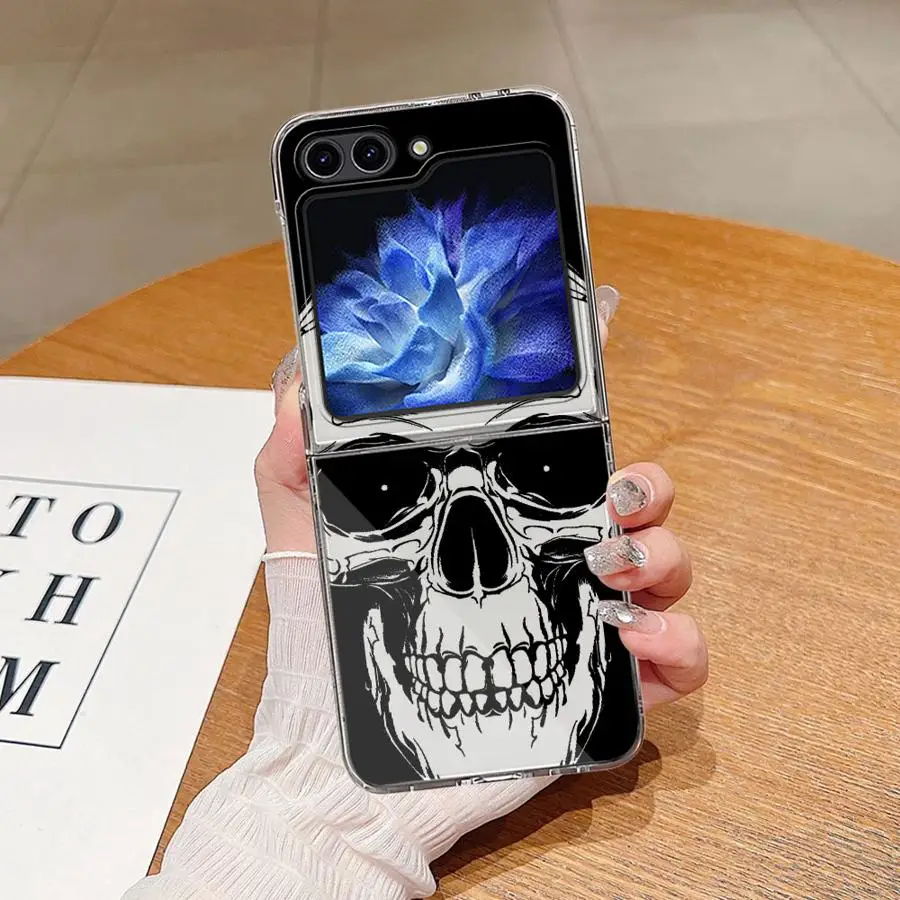 Фото Чехол-футляр для телефона Samsung Galaxy Z Flip 8, Flip5, Z Flip 7, 6, 5, 4, 3, Flip6, Flip3, Flip7 FE, Flip4 с крутым дизайном в виде черепа №1