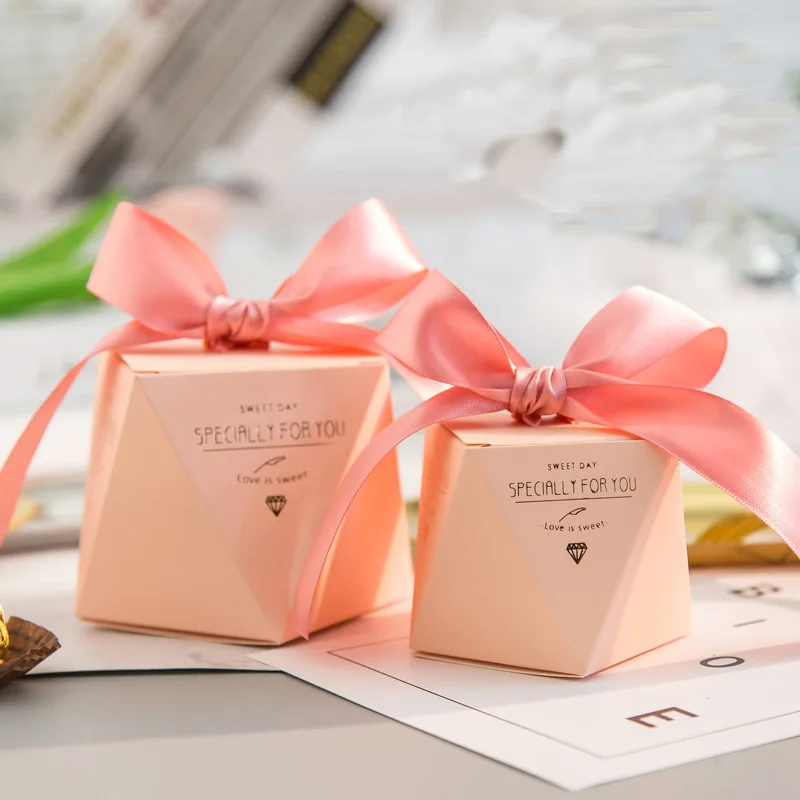 

100pcs Gift Box Diamond Shape Wedding Favor Decor Baby Shower Birthday Party Chocolate Packing Candy Boxes with Ribbon for Guest