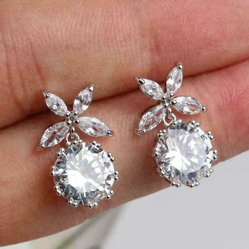 

New Temperament Sweet Crystal Dangle Earrings for Women Inlaid AAA Cubic Zirconia Pendant Silver Color Wedding Accessories