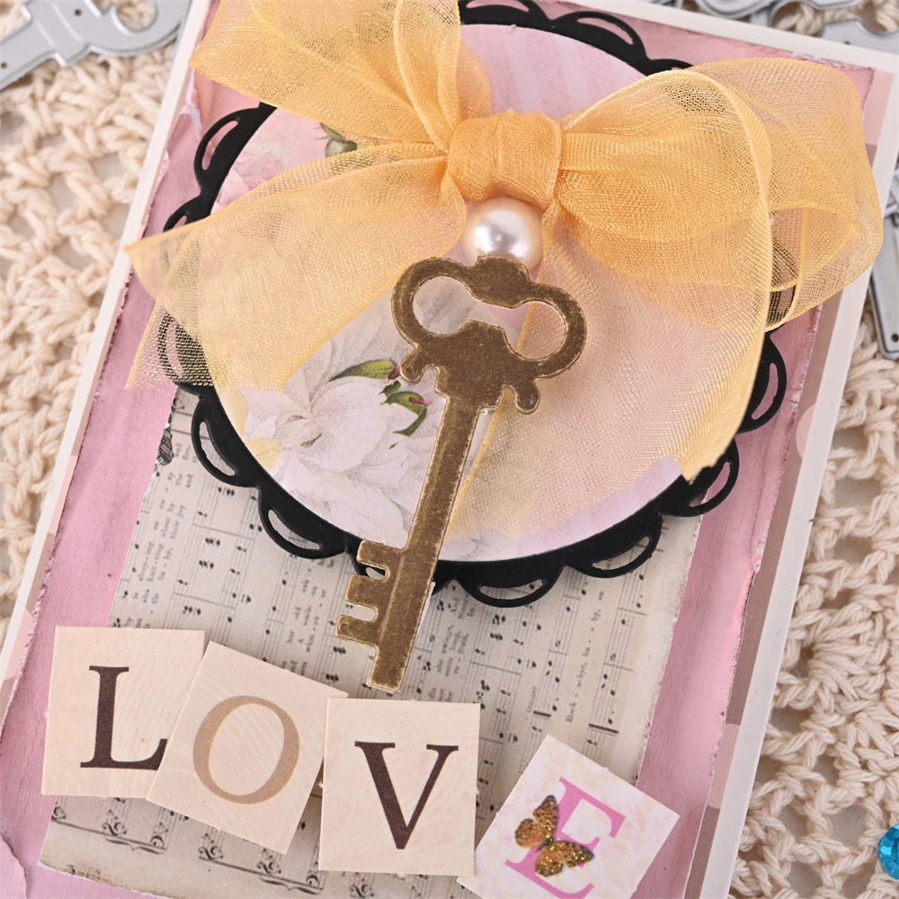 

Multiple keys with different shapes decorate DIY metal cutting embossing knife die scrapbook decoration