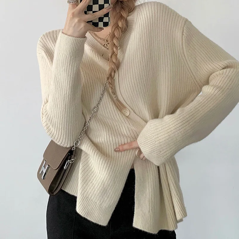 

2023 autumn irregular minority gentle sweater knitted cardigan woman