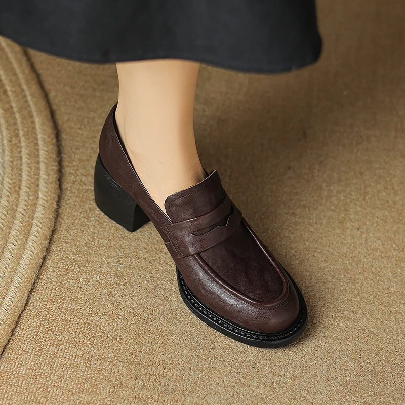 

Heihaian Single Shoe 2023 Fall New Retro Style Commuter Loafer Shoes Round Head Brown Chunky Heels For Women