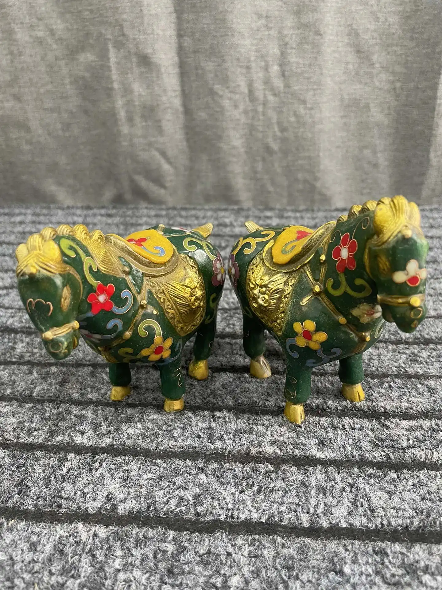 

5"Tibet Temple Collection Old Bronze Cloisonne Gilded Flower pattern Small Tang Ma Horse Statue Amass wealth Ornaments