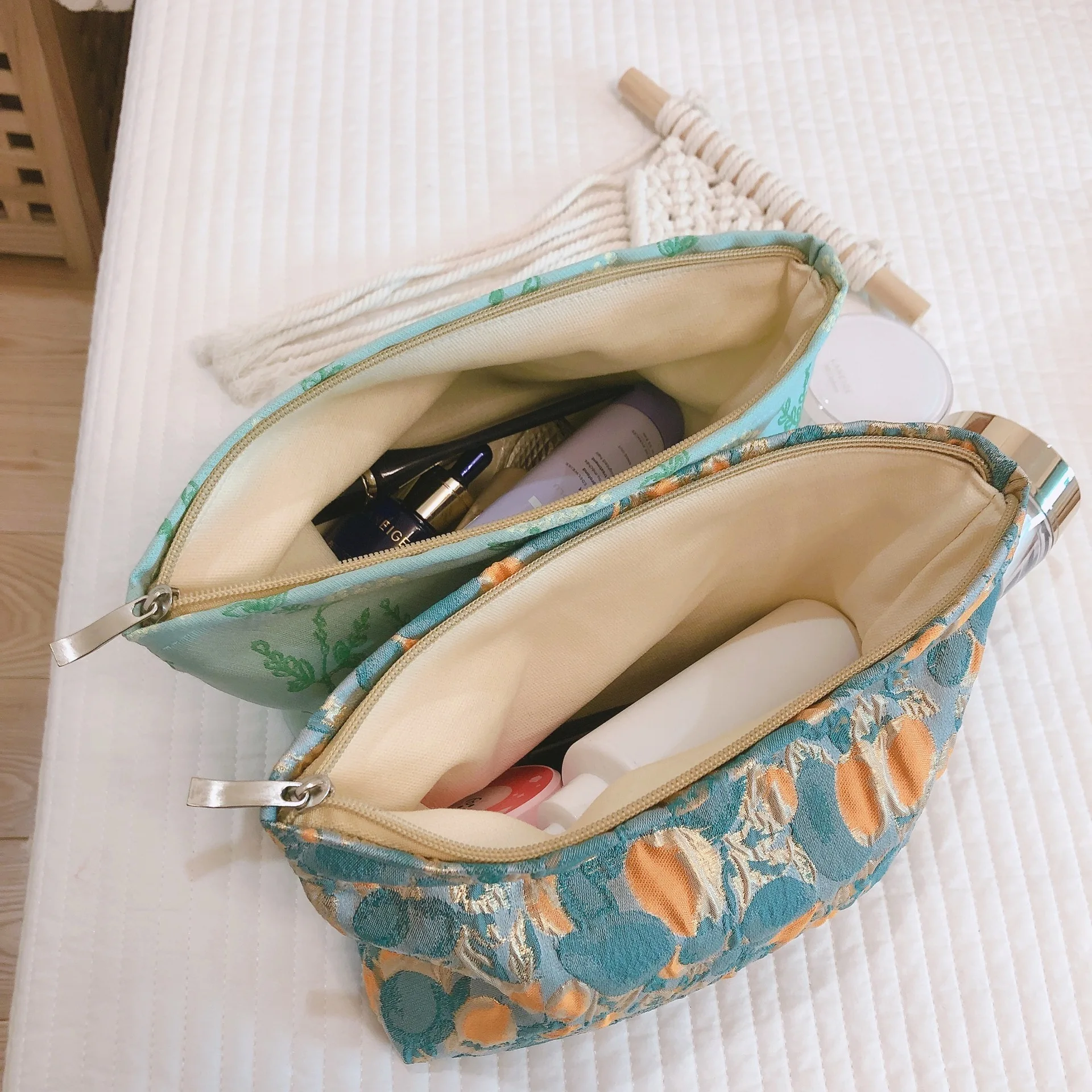 Flower Cosmetic Bag Women Retro Makeup Storage Necesserie Organizer Travel Toiletry Bags Cute Pencil Case |