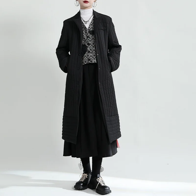 

2023 winter long cotton clothes for women over the knee fashionable design sense vertical Ling grid cotton coat for women