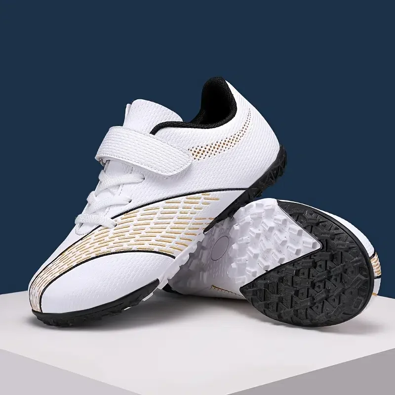 New Kid's Breathable Anti-slip Cleat Lightweight Durable Softness Sneakers For Outdoor Running Training