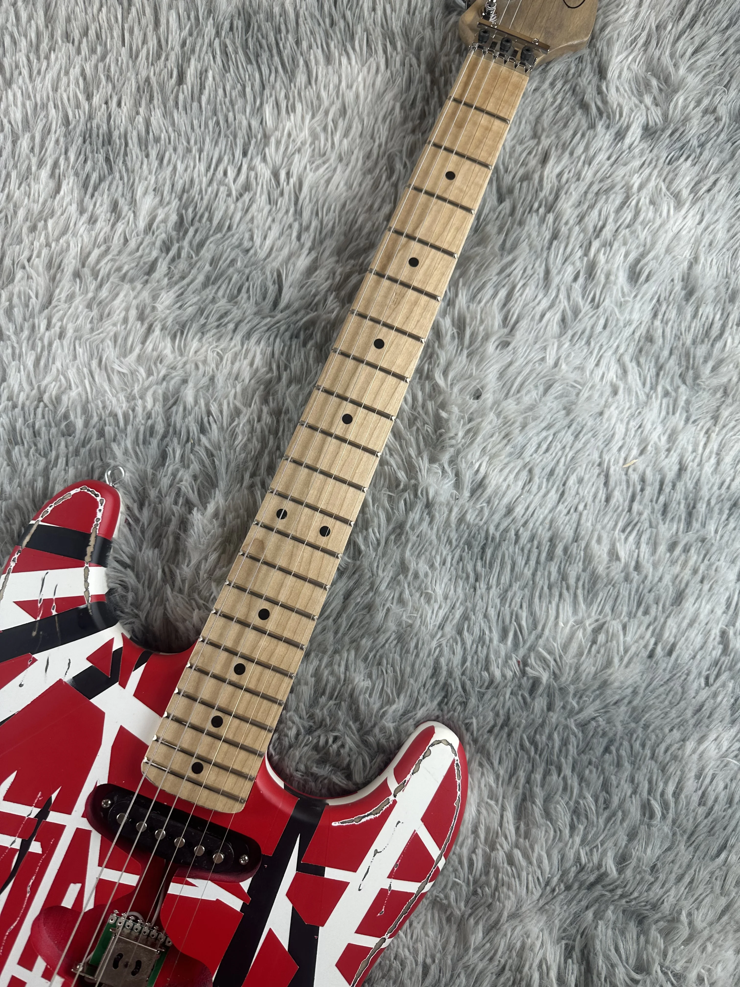 Велосипедные аксессуары Reli Yes pesada Floyd Rose Tremolo Bridge Red Frank 5150 Ryas blancas y Negras Edward Eddie Van Halen