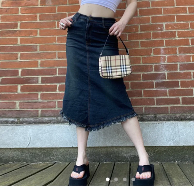 

Ladies 2022 spring new hot-selling street temperament low waist irregular hem showing thin raw edge pocket denim skirt women