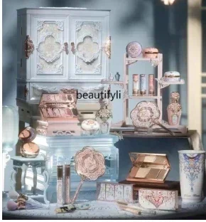 Серия подарочных коробок Flower Knows балет Лебедь ночь среднего лета плечи с