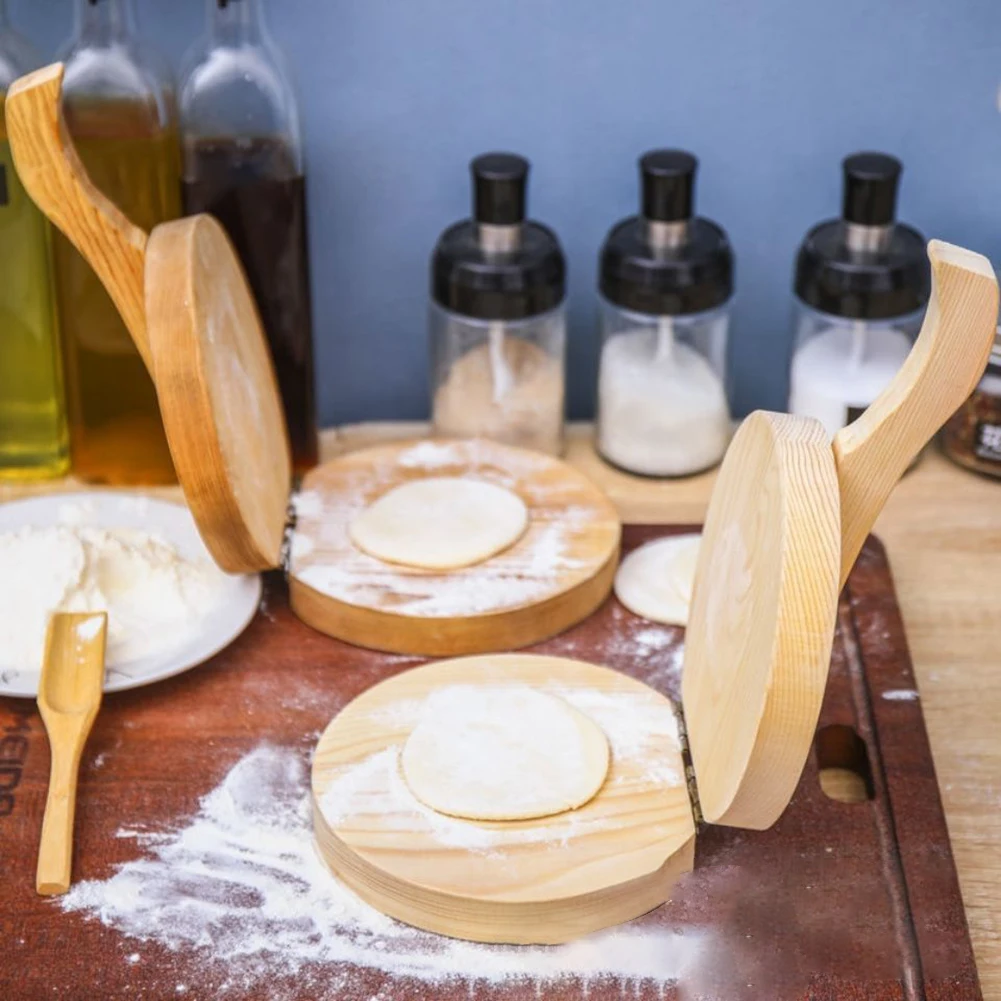 

Wooden Dumpling Skin Maker Manual Dough Press Mold with Handle Dumpling Skin Press Device Dumplings Ravioli Tortilla Empanada