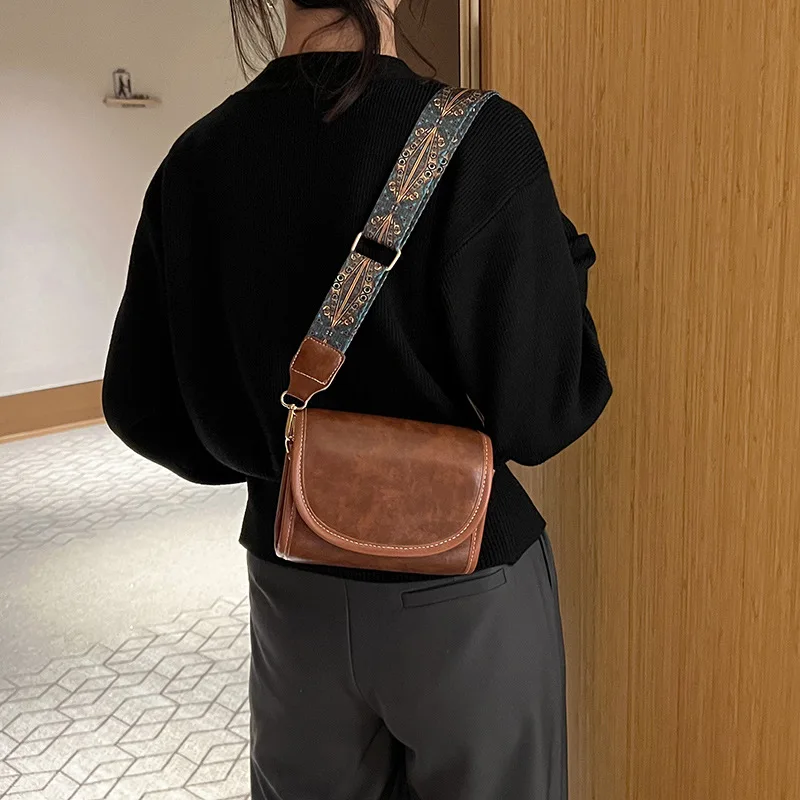 

Дамские модные сумки через плечо для женщин, вместительные маленькие мессенджеры из искусственной кожи с клапаном, сумочка с широким ремешком