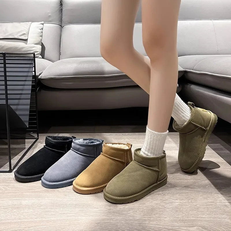 

Winter Snow Boots Fur Ladies Boots Real Sheepskin Wool Fur Shoes Women and Men Winter Boots