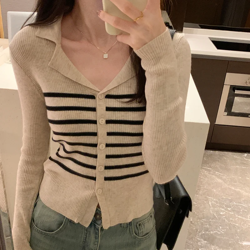 

New Korean Fashion Striped Slim Knitted Cardigan Women Autumn Chic V-neck Buttons Long Sleeve Tops Woman Casual Knitting Clothes