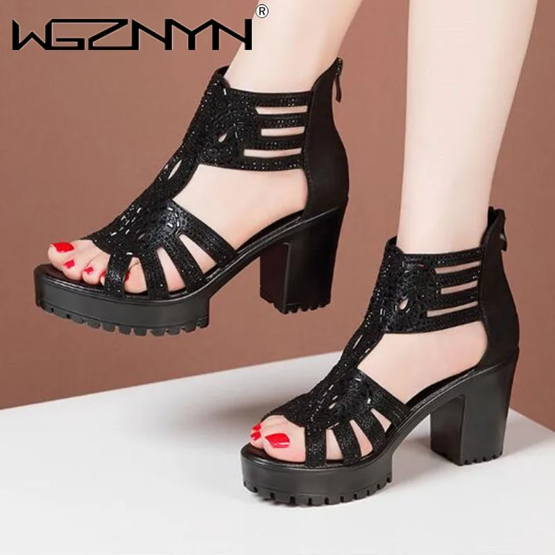 

2022 High Heels Gladiator Sandals Woman Open Head Sexy Rivet Block Heel Platform Shoes Summer Back Zip Size 35-40 Women Sandals