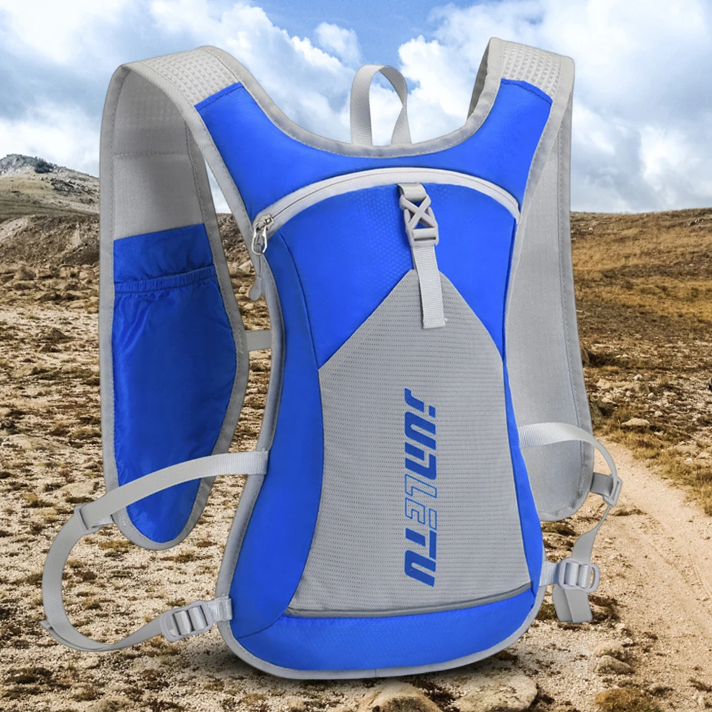 

Trekking Bag Nylon Breathable Travel Backpack Large Capacity Wear-resistant Layered Storage Lightweight for Outdoor Activities