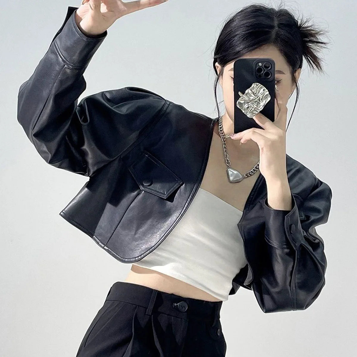 1pcs Womens Short PU Leather Jackets Coat 2022 Autumn New Fashion Faux Fur Splicing Long Sleeve Ladies Skinny Locomotive Coats