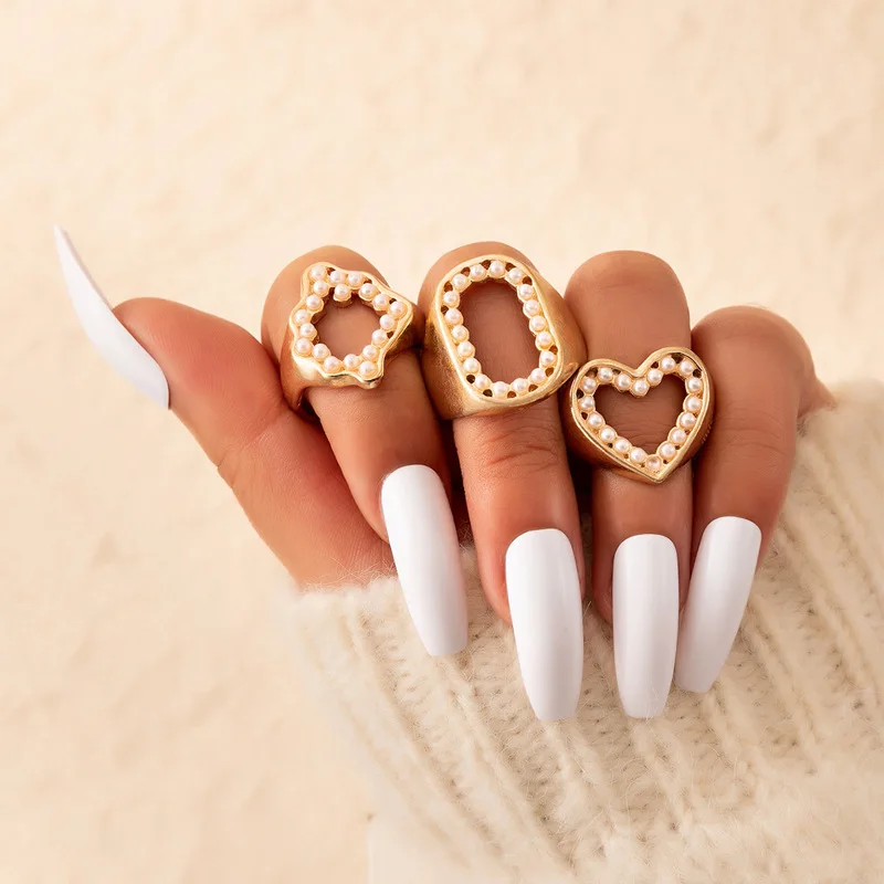 

New 2022 Hollow Pearl Inlaid With Irregular Geometric Letters O Love Ring Three-piece Set