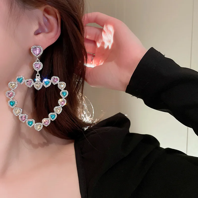 

2023 Luxury Exaggerated Colorful Crystal Hollow Heart Earrings for Women Lady Fashion Statement Daily Party Earrings Jewelry