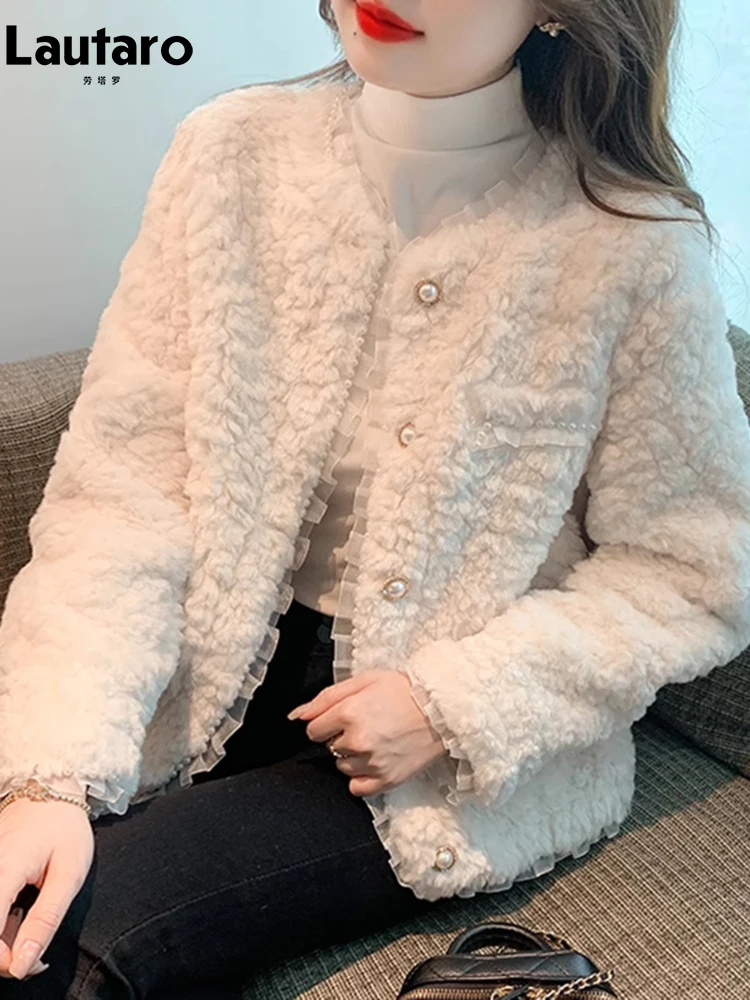 

Lautaro Осень Зима Сладкий Симпатичный Белый Кружево Пэчворк Искусственный Ягненок Шуба Женщины с длинным рукавом Толстый Теплый Мягкий плюше...
