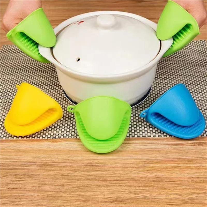 

2pcs Silicone Anti-scalding Oven Gloves Mitts Potholder Kitchen BBQ Gloves Tray Pot Dish Bowl Holder Oven Handschoen Hand Clip