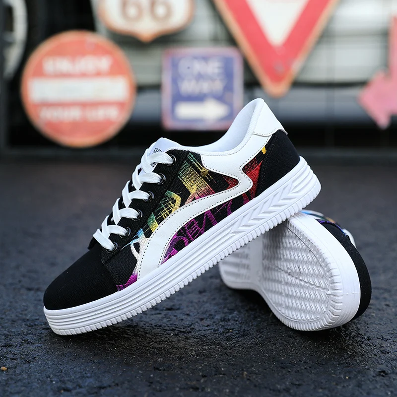 Fashion Printed Unisex Skateboarding Shoes Men Women Low top Canvas Shoes Casual Platform Flat Sneakers Men Zapatillas De Hombre