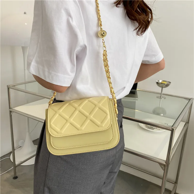 

High-class, fashionable, lozenge pattern, leather, small square bag, net red, chain small bell, lady, one shoulder bag