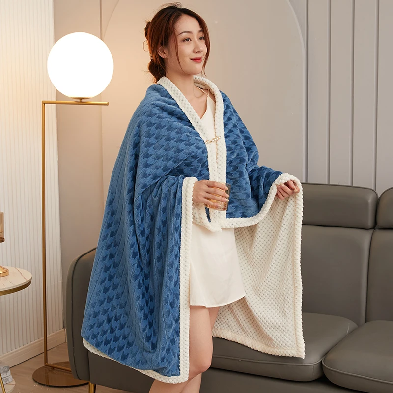 

100x150cm Multi-functional Blanket Office Nap Blanket Air Conditioning Blanket Lambswool Single Person Sofa Cape Blanket