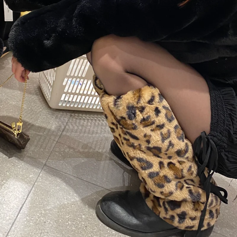 

Теплые гетры Gyaru Goth, милые женские меховые гетры Jk из искусственного меха, хипстерские модные носки до колена, меховые сапоги, белые чехлы