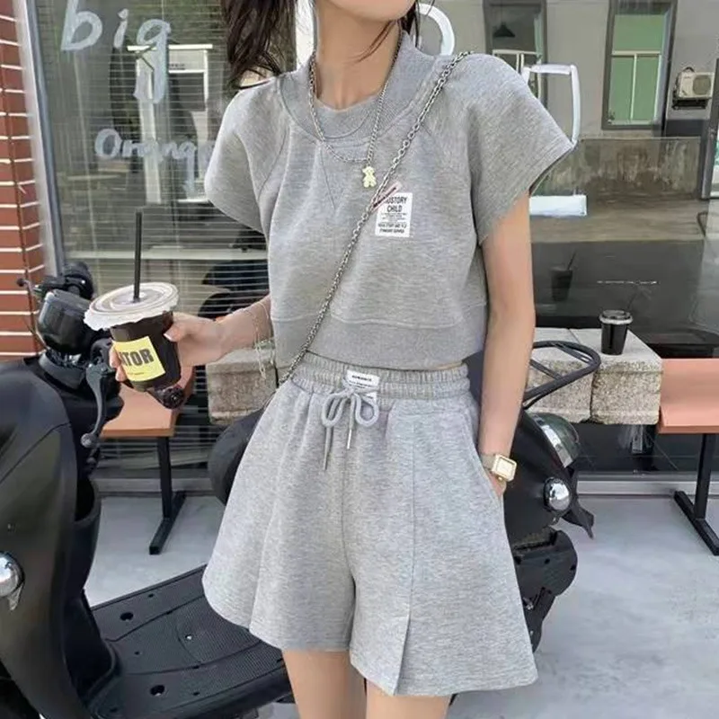 

2023 Summer Women's Shorts Sets Plus Size Velvet Women Tracksuit 2 Pieces Set Outfit Streetwear Sports Suit New Matching Sets