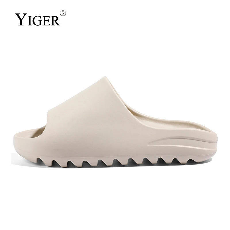 

YIGER Men's yeezi slippers men's summer outer wear non-slip deodorant stepping on shit trend thick bottom casual sandals EVA2022
