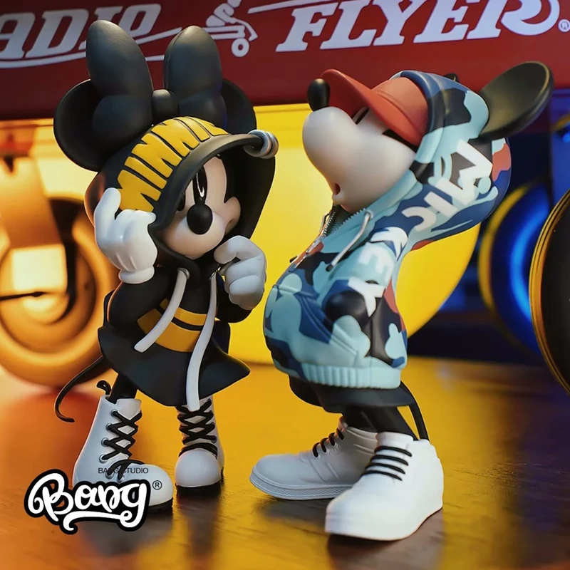 

Оригинальная фигурка Микки Мауса из м/ф «моршторм»