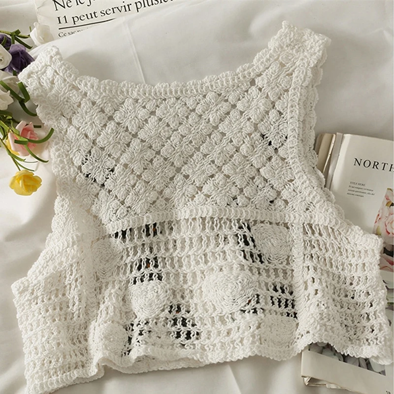 Короткий женский Трикотажный жилет майка с вышивкой и вырезами нижняя рубашка