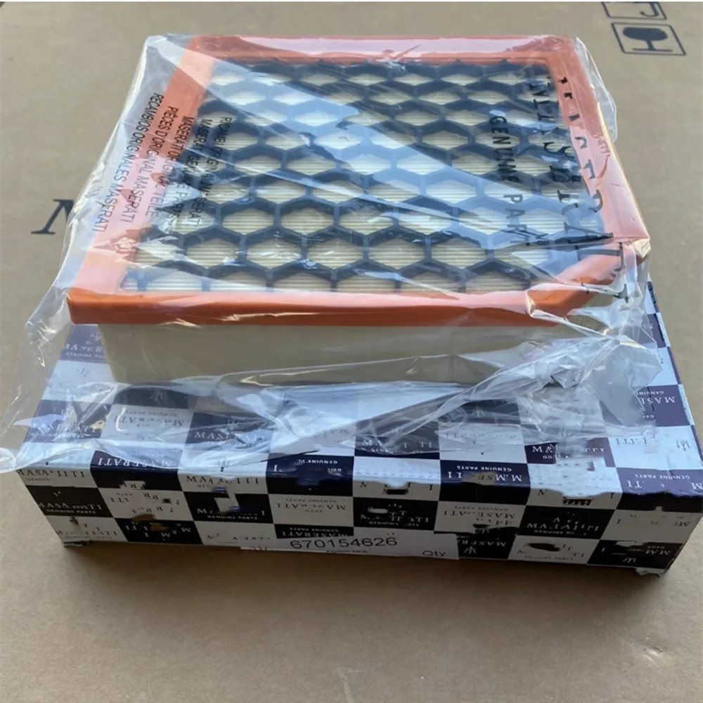 

OEM 670154626 Воздушный фильтр для Maserati Ghibli 2.0T 2021.
