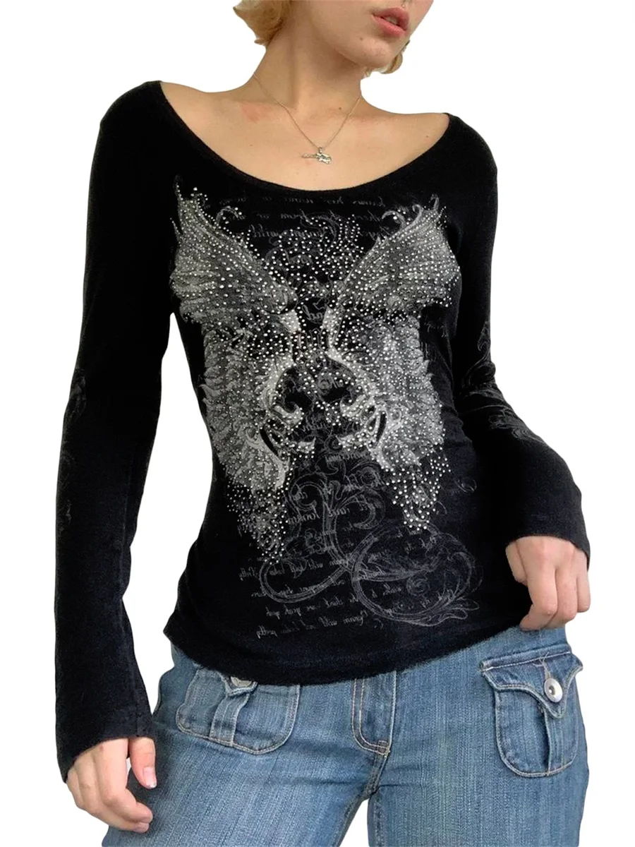 

Women s Fashionable T-Shirt with Sparkling Rhinestones Stylish Scoop Neck and Regular Fit for a Casual Streetwear Look