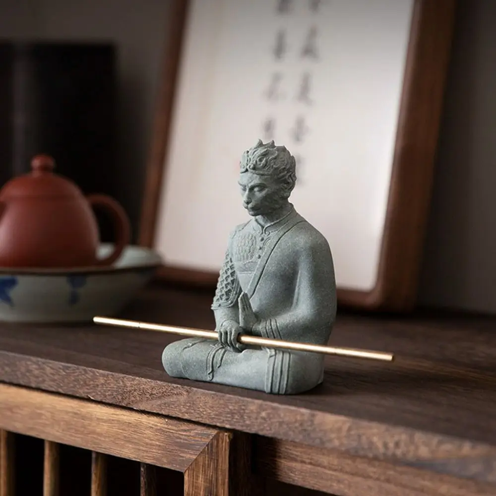 Милая статуя короля обезьян с золотым человечком Будды обезьяна Укун фигурка