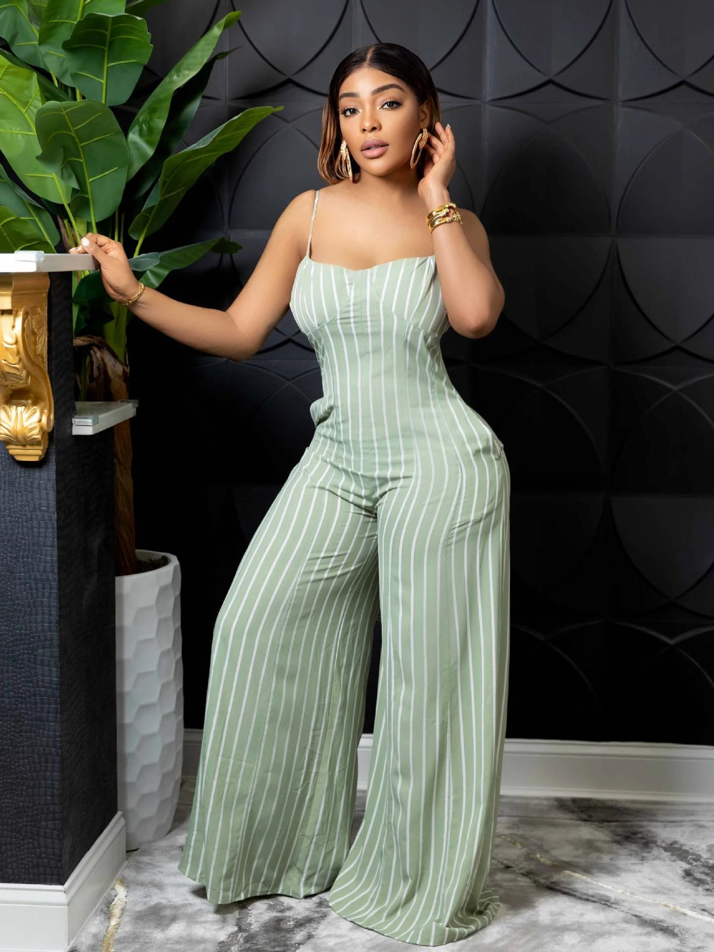 

Streetwear Suspenders Jumpsuit Women Sexy Striped Off-the-back Sleeveless Wide-leg Trousers Summer Fashionable Womens Clothing