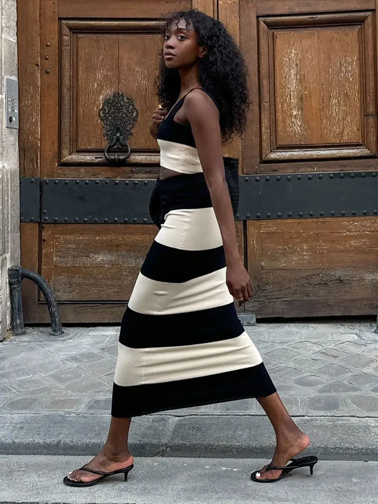 Черный/белый вязаный полосатый комплект 2024 модный праздничный повседневный юбка